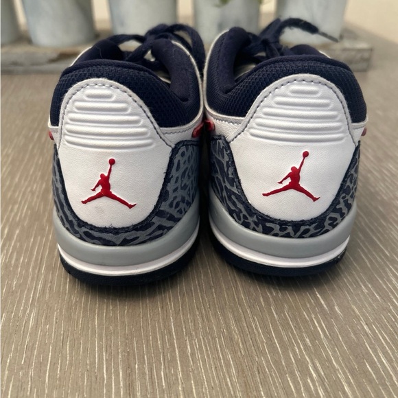 Nike Kids' Navy and Red Sneakers 3 Y - Picture 4 of 6